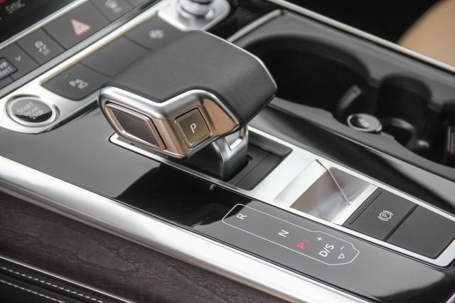 new 2025 Audi Q7 car, priced at $75,160