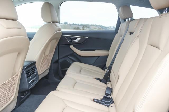 new 2025 Audi Q7 car, priced at $75,160