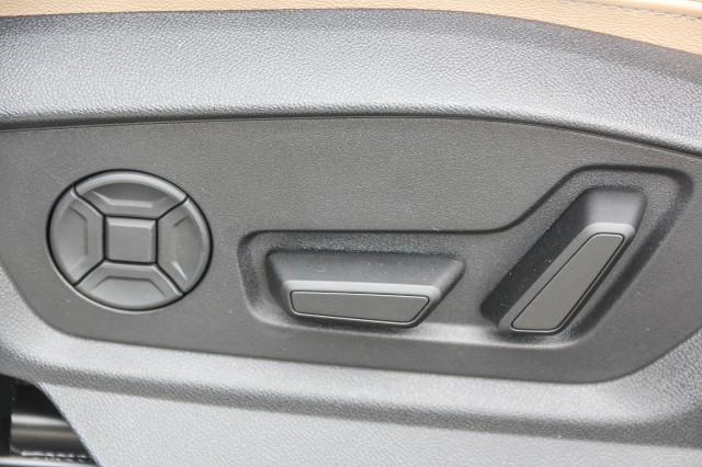 new 2025 Audi Q7 car, priced at $75,160