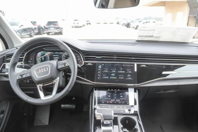 new 2025 Audi Q7 car, priced at $75,160