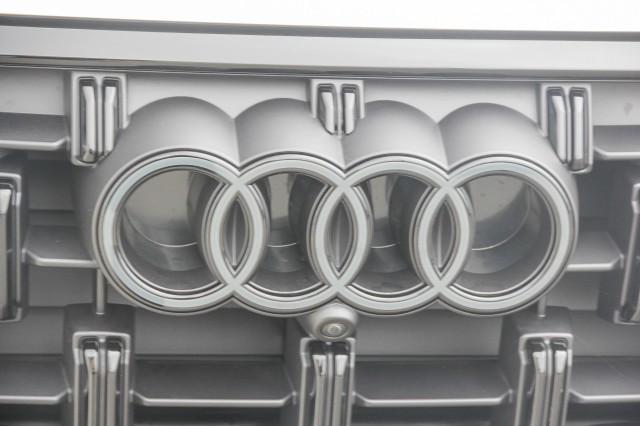 new 2025 Audi Q7 car, priced at $75,160