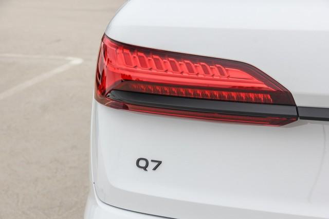 new 2025 Audi Q7 car, priced at $75,160