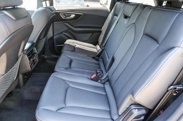 new 2025 Audi Q7 car, priced at $77,460