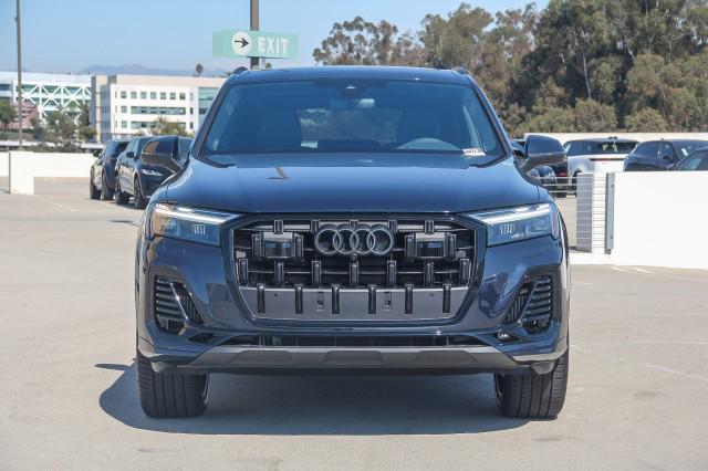 new 2025 Audi Q7 car, priced at $76,770