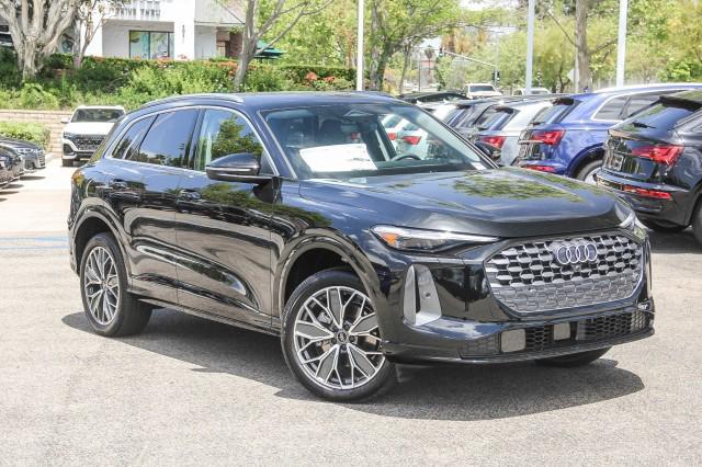 new 2025 Audi Q5 car, priced at $60,960