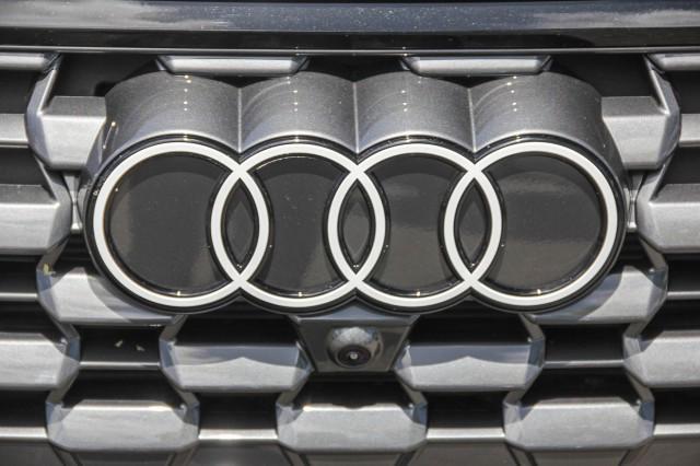 new 2025 Audi Q5 car, priced at $60,960