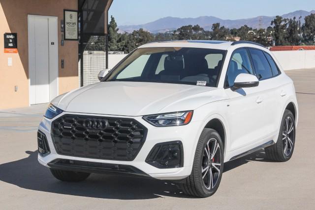 new 2025 Audi Q5 car, priced at $59,265