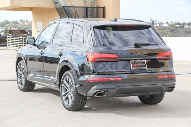 new 2025 Audi Q7 car, priced at $70,850