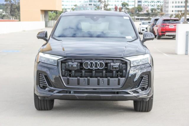 new 2025 Audi Q7 car, priced at $70,850