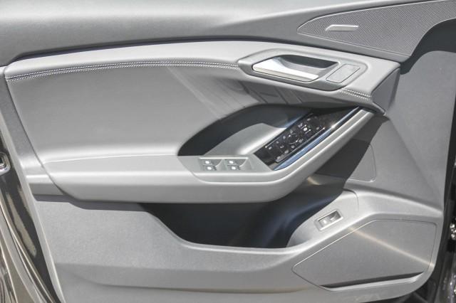 new 2025 Audi Q6 e-tron car, priced at $75,500
