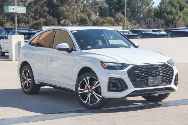 new 2025 Audi Q5 car, priced at $61,560