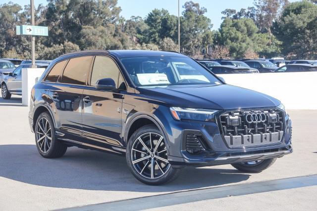 new 2025 Audi Q7 car, priced at $69,110