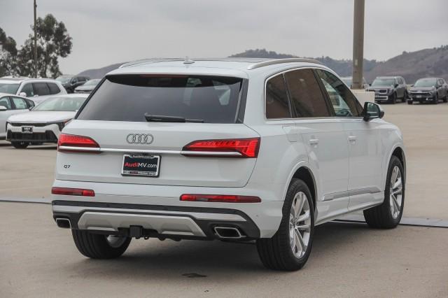 new 2025 Audi Q7 car, priced at $75,360