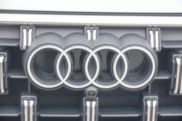 new 2025 Audi Q7 car, priced at $75,360