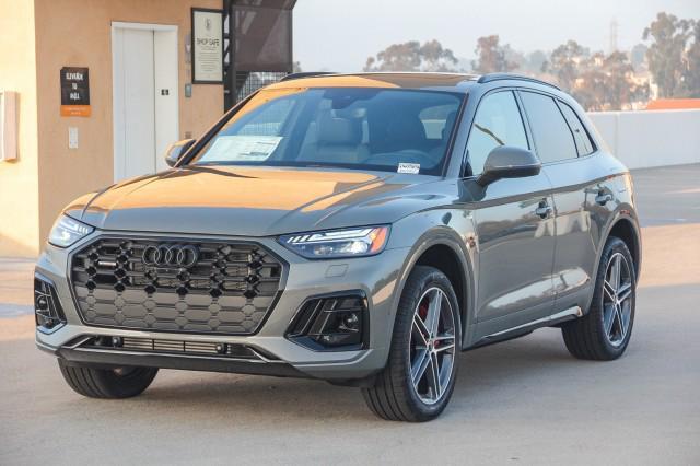 new 2025 Audi Q5 car, priced at $72,560