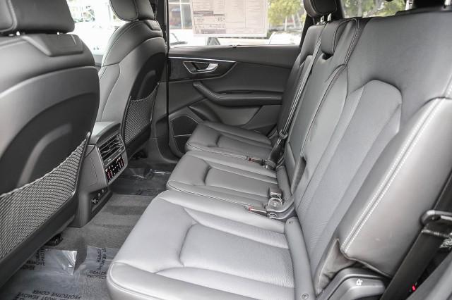 new 2025 Audi Q7 car, priced at $84,260