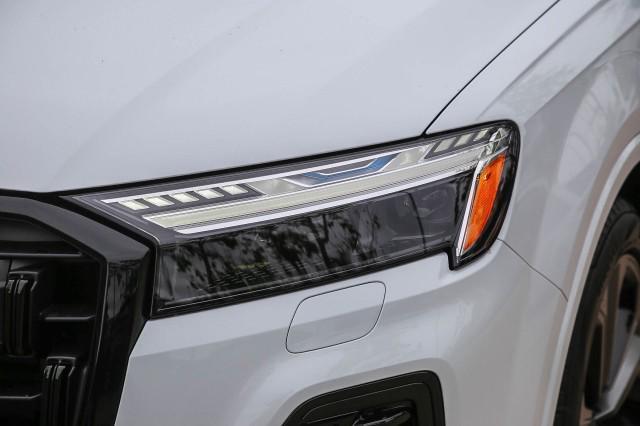 new 2025 Audi Q7 car, priced at $84,260