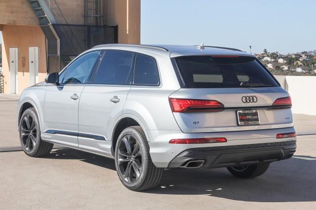 new 2025 Audi Q7 car, priced at $74,410