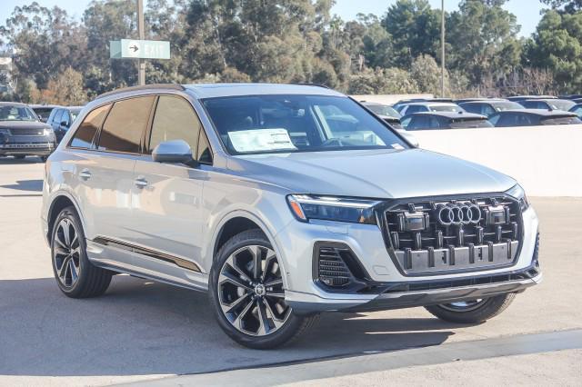 new 2025 Audi Q7 car, priced at $74,410