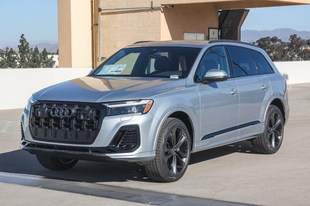 new 2025 Audi Q7 car, priced at $74,410