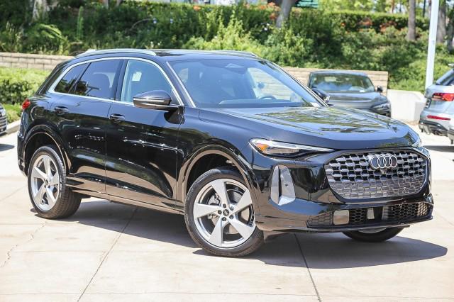 new 2025 Audi Q5 car, priced at $60,960
