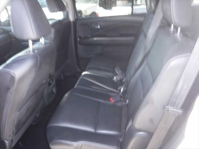 used 2022 Honda Pilot car, priced at $32,866
