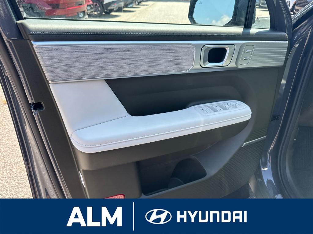 new 2025 Hyundai SANTA FE HEV car, priced at $50,289