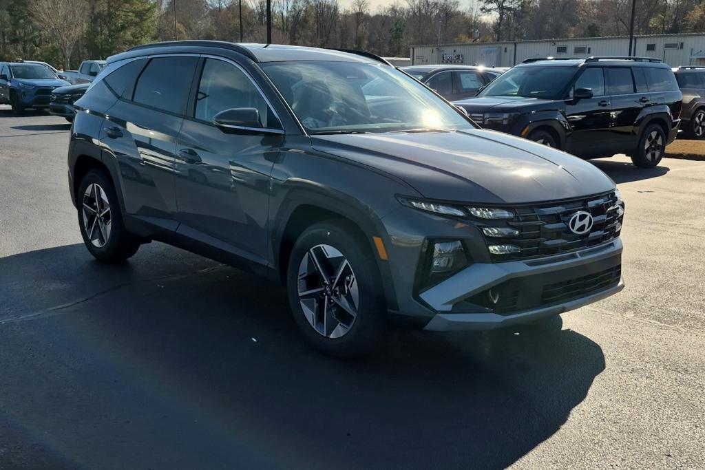 new 2025 Hyundai Tucson car, priced at $34,550