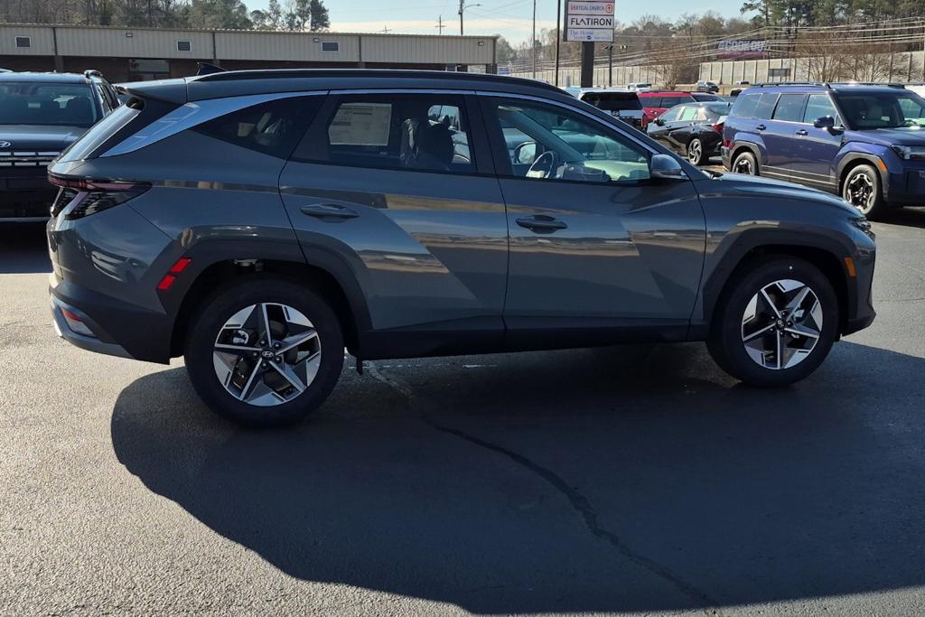 new 2025 Hyundai Tucson car, priced at $34,550