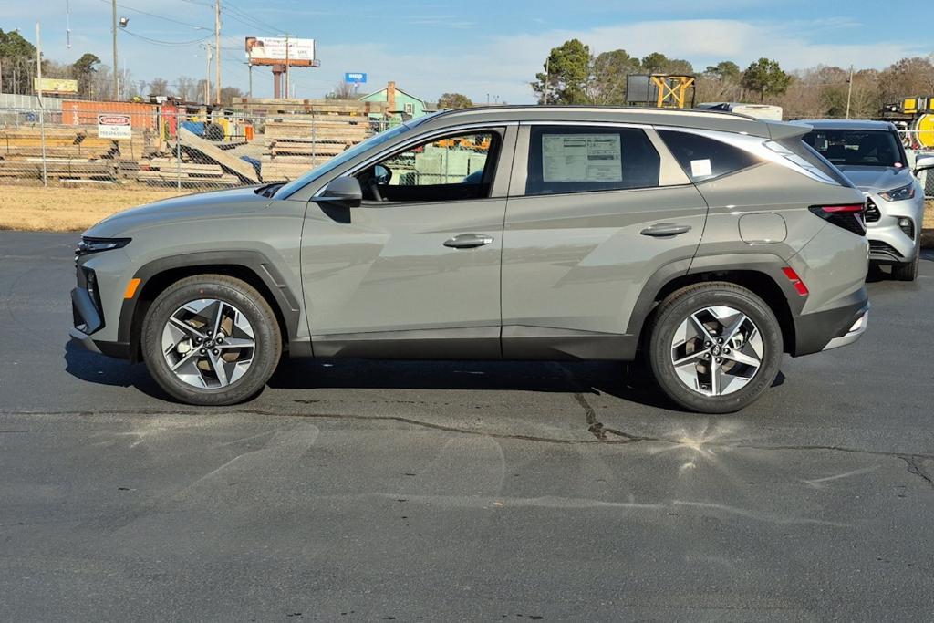 new 2025 Hyundai Tucson car, priced at $34,550