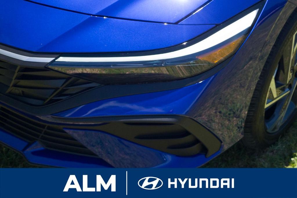 new 2025 Hyundai Elantra car, priced at $25,000