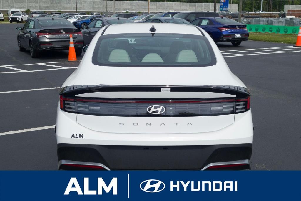 new 2025 Hyundai Sonata car, priced at $29,105