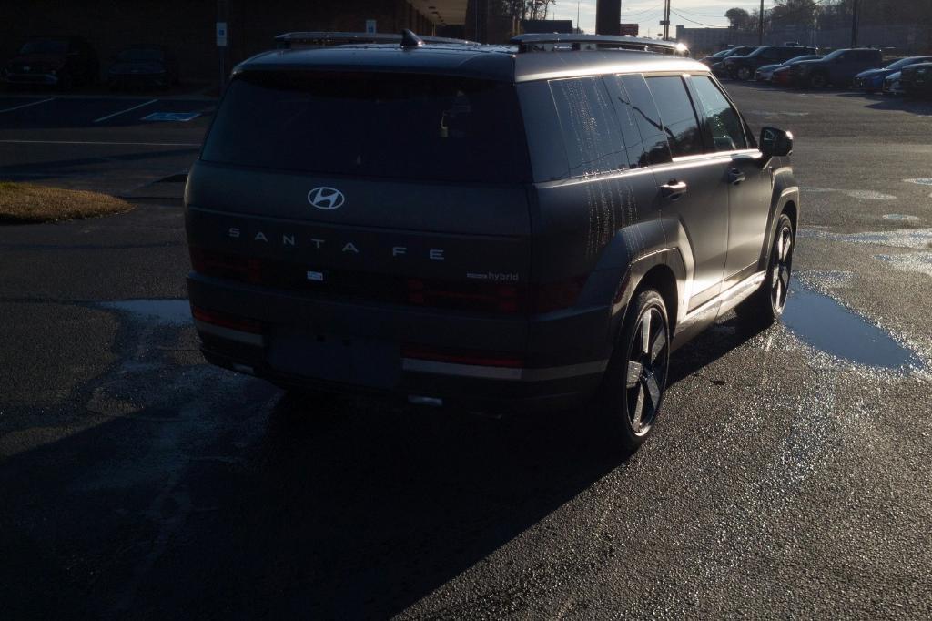 new 2025 Hyundai Santa Fe HEV car, priced at $48,555