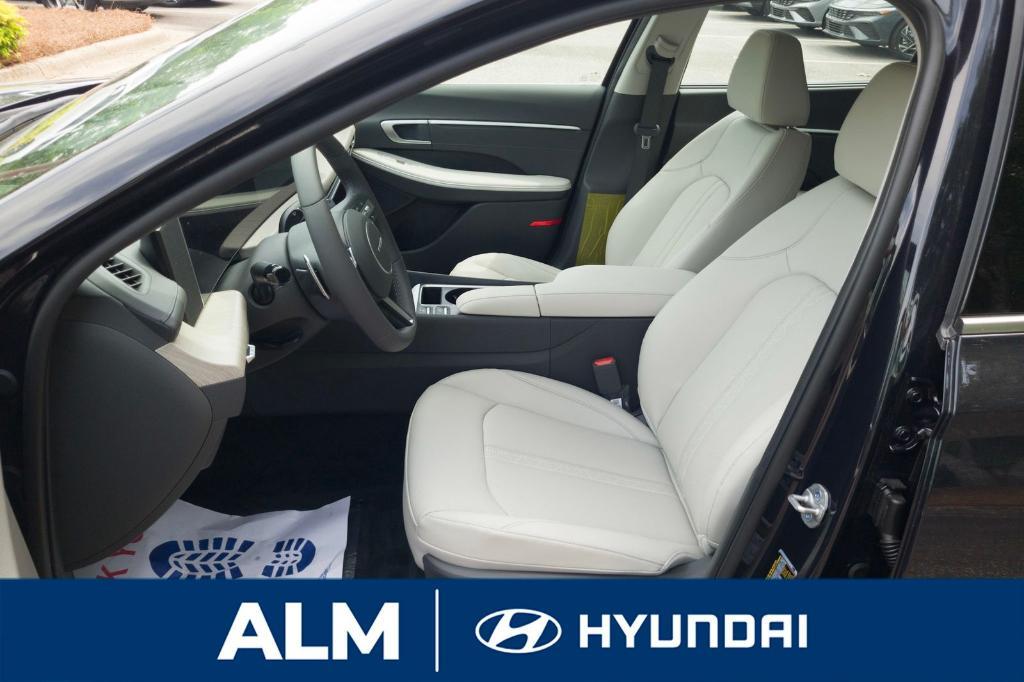 new 2025 Hyundai Sonata Hybrid car, priced at $39,520