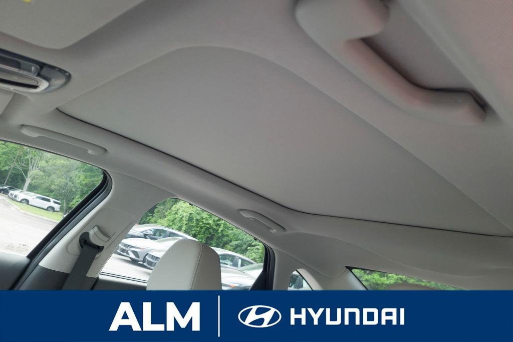 new 2025 Hyundai Sonata Hybrid car, priced at $39,520