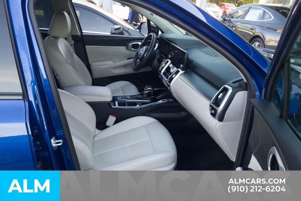 used 2022 Kia Sorento car, priced at $27,920
