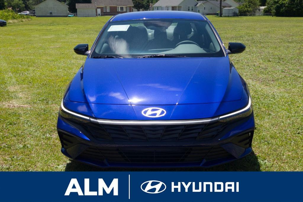 new 2025 Hyundai Elantra car, priced at $25,000