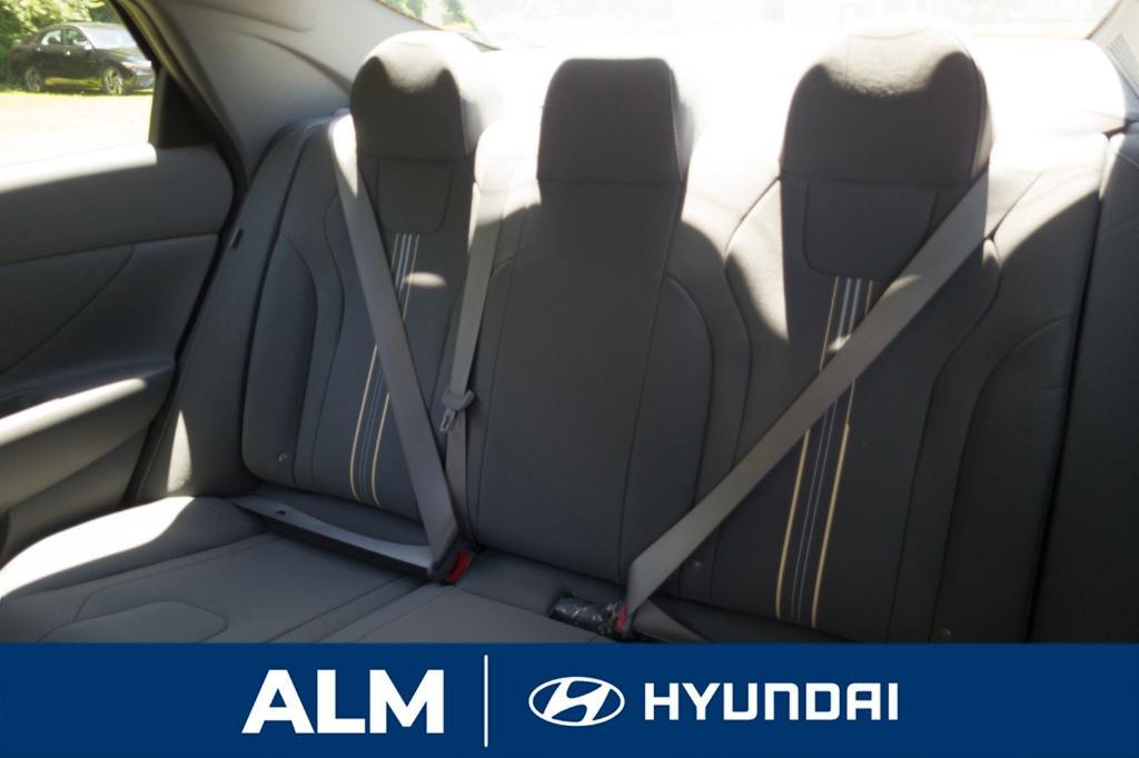 new 2025 Hyundai Elantra car, priced at $25,000