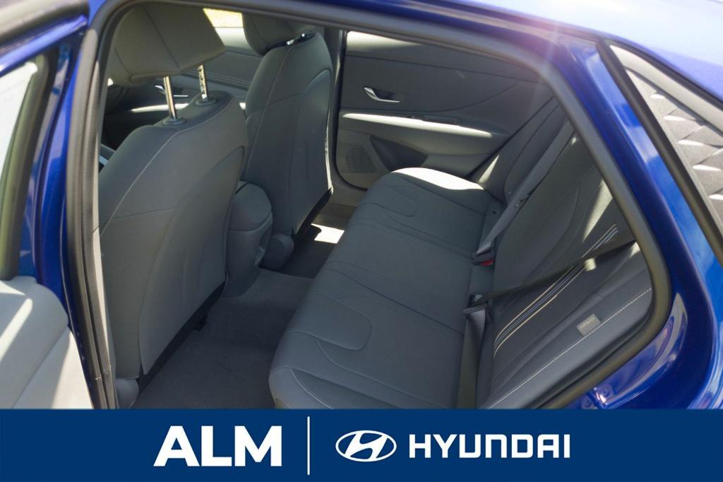 new 2025 Hyundai Elantra car, priced at $25,000
