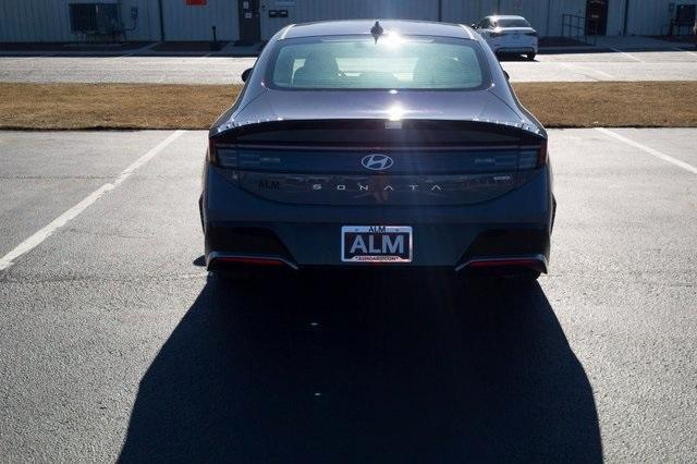 new 2025 Hyundai Sonata Hybrid car, priced at $32,390