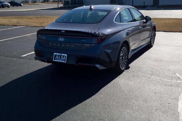 new 2025 Hyundai Sonata Hybrid car, priced at $32,390