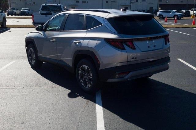 new 2025 Hyundai Tucson Hybrid car, priced at $35,000