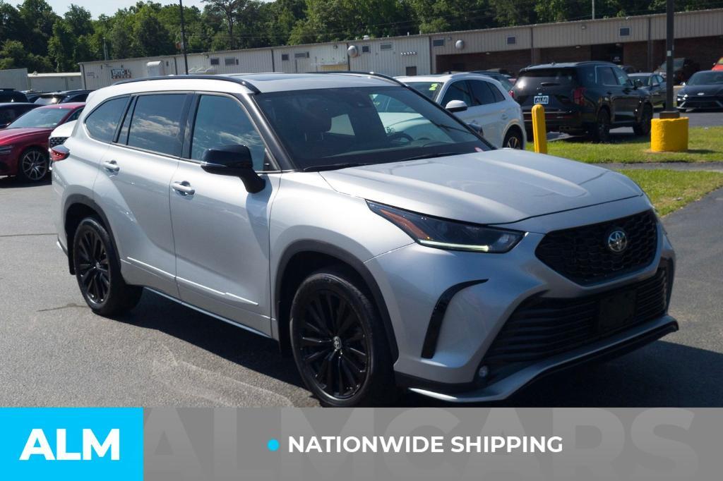 used 2023 Toyota Highlander car, priced at $35,470
