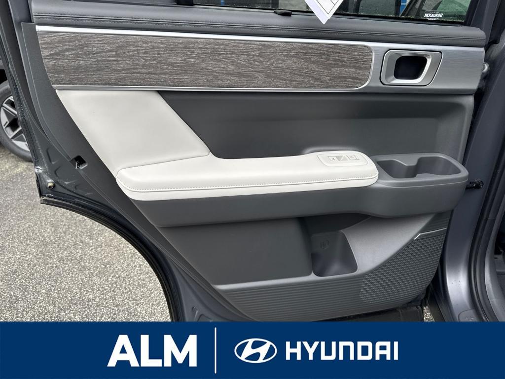 new 2025 Hyundai SANTA FE HEV car, priced at $47,995