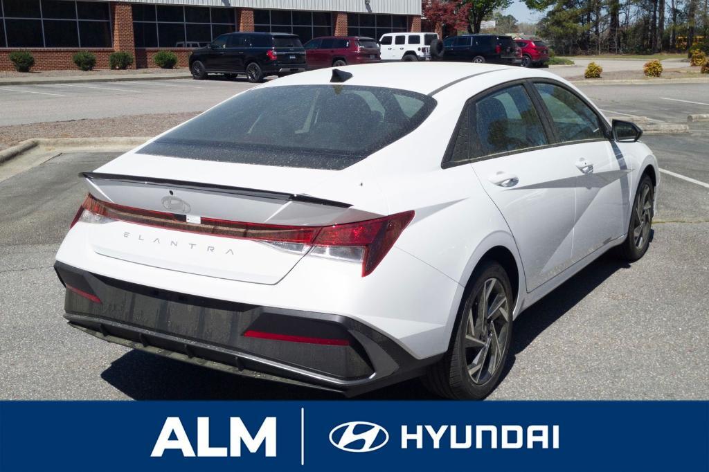 new 2025 Hyundai Elantra car, priced at $25,570