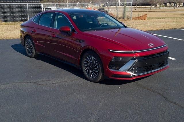 new 2025 Hyundai Sonata Hybrid car, priced at $39,310