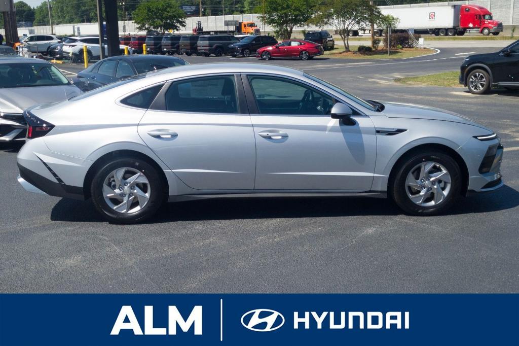 new 2025 Hyundai Sonata car, priced at $28,778