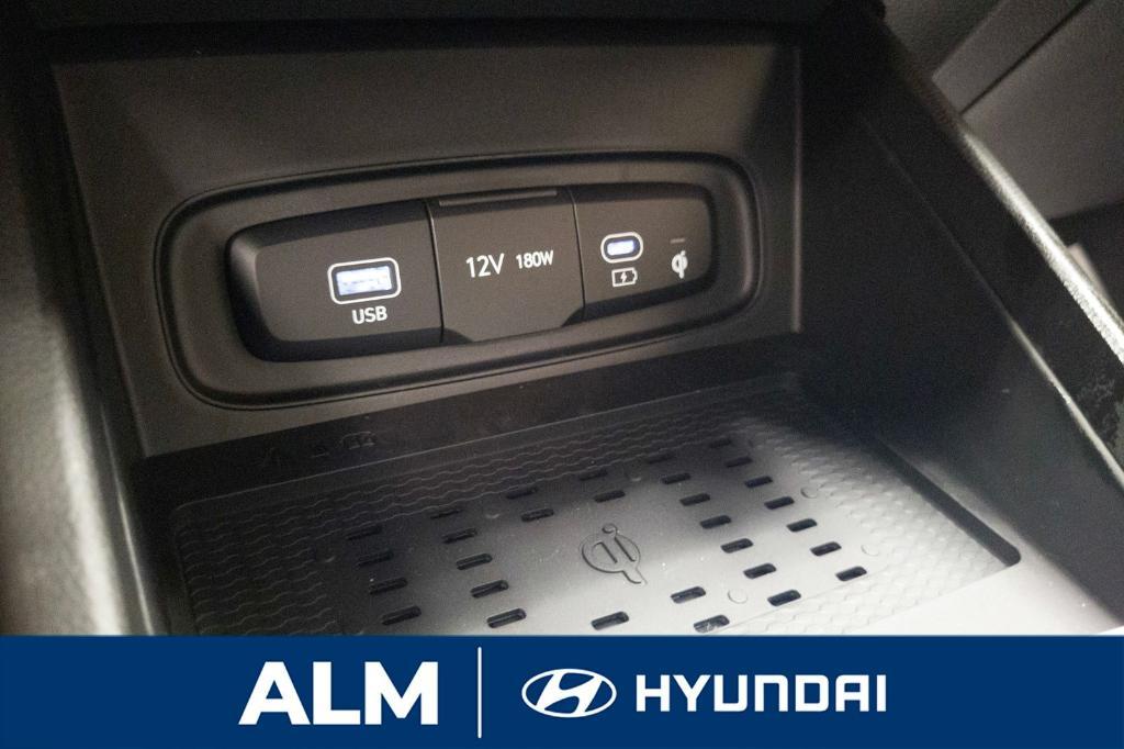 new 2025 Hyundai Venue car, priced at $25,640