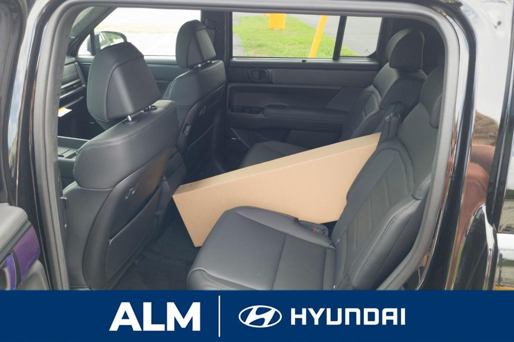 new 2025 Hyundai SANTA FE HEV car, priced at $52,305