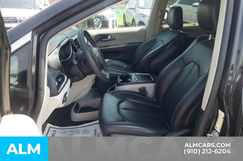 used 2023 Chrysler Pacifica car, priced at $20,920